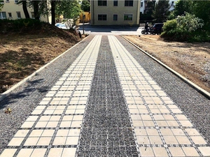 Système de grille en gravier HDPE de haute qualité Sunsbuild, renforcement du sol, allées de voitures, zones de stationnement, chemins de jardin, construction en extérieur - Product Image 4