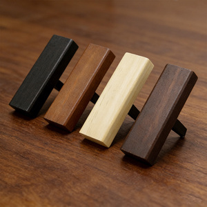 Penyegar Udara Mobil Kayu Solid Alami Desain Minimalis Aroma Ringan Tahan Lama Pasokan Lintas Negara - Product Image 4