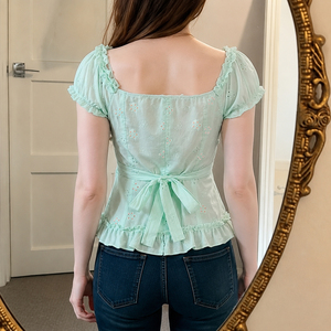 Blusa de mujer con bloques de color, ribete de encaje, botones frontales, mangas abullonadas, tejida, casual, de manga corta, a la moda - Product Image 3