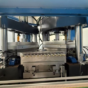 Calidad Superior One Step 3 Station Inyección Biberón Producto lácteo Fabricación de botellas Máquina de moldeo por inyección y soplado - Product Image 4