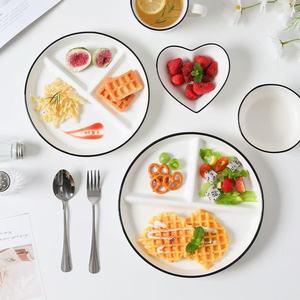 Assiette en porcelaine à trois <span class=keywords><strong>compartiments</strong></span> multifonctionnelle pour le contrôle des portions, usage domestique, haute esthétique, peinte sous glaçure - Product Image 2