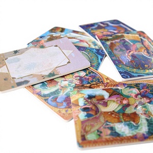Baraja de Cartas Oráculo Personalizadas con Temática de Dubái, Arte en Vidrio con Estampado Dorado, Caja de Papel Ecológica - Product Image 2