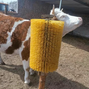 Vente flash Accessoires essentiels pour la ferme Brosse de massage pour vaches - Product Image 3