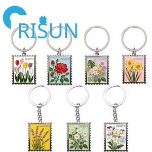 Porte-clés en alliage en forme de timbre postal, émail souple ou dur, personnalisé, cadeau promotionnel, vente en gros - Product Image 1