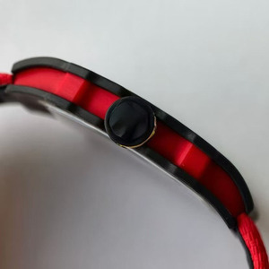 Montre sport pour homme haut de gamme, ultra-fine (7,8 mm), en fibre de carbone TPT, avec cadran squeletté. - Product Image 4