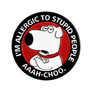 En gros, Broche en métal créative et mignonne en forme de chien, style dessin animé original, avec la citation 'Allergique aux humains stupides', Badge accessoire en métal - Product Image 1