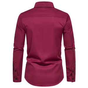<span class=keywords><strong>Camicia</strong></span> da uomo di alta qualità da uomo <span class=keywords><strong>bordeaux</strong></span> rosso con colletto ribassato da lavoro formale a manica lunga traspirante con bottoni bianchi camicie Casual - Product Image 4