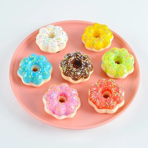 CHENXI Jouets anti-stress promotionnels en forme de donut souple à presser de 6 cm, pendentif porte-clés DIY en PU à rebond lent, simulation de pain - Product Image 5