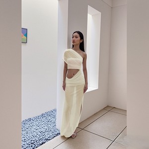 Abito Sexy da donna <span class=keywords><strong>Midi</strong></span> <span class=keywords><strong>con</strong></span> <span class=keywords><strong>spacco</strong></span> <span class=keywords><strong>con</strong></span> scollo tagliato <span class=keywords><strong>laterale</strong></span> in maglia alla moda - Product Image 2