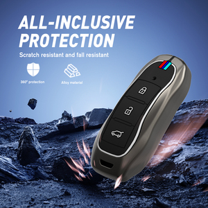 Magicocase Custodia Protettiva Completa in Lega di Zinco e Silicone per Chiavi Auto, Accessorio Portachiavi Durevole con Protezione a 360 Gradi - Product Image 1