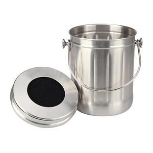 Seau à compost de cuisine 1.3 gallons avec filtre à charbon inclus - Product Image 4
