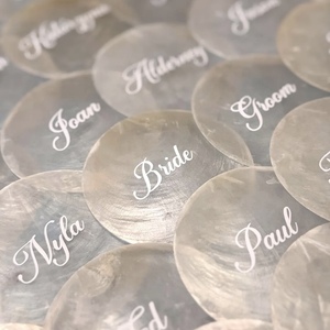 Cartes de Place Personnalisées en Coquillages pour Mariage et <span class=keywords><strong>Anniversaire</strong></span> Pafu, Inscription Individuelle, Calligraphie Personnalisée, Magnifiques Cartes de Place en Coquillages - Product Image 1