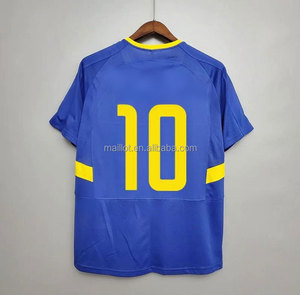 Camiseta de fútbol clásica retro Premium ajuste cómodo para atletas jóvenes y fanáticos con diseño de fútbol de los equipos de la <span class=keywords><strong>historia</strong></span> - Product Image 2