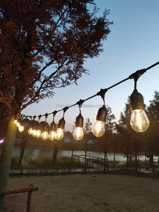 Guirlandes lumineuses LED S14 étanches IP65 blanc chaud pour fêtes, extérieur, patio, jardin, fêtes, mariages - Product Image 1