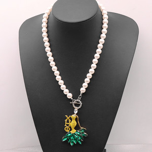 Alla moda verde e giallo Bling <span class=keywords><strong>pietra</strong></span> intarsiato splendida signora ciondolo e perla rendendo greco XHO Chi <span class=keywords><strong>Eta</strong></span> Phi Choker collana - Product Image 2