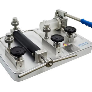 مضخة مقارنة الضغط الهيدروليكي من هواكسين للآلات - Product Image 1