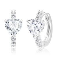 Anting Hoop Moissanite Potongan Hati Perak S925 Berlapis Emas 2 Karat VVS Berlian Buatan Laboratorium Perhiasan Wanita Hadiah Pernikahan Huggie