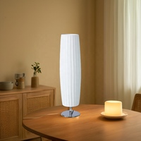 Personnalisé Moderne Nordique Table Basse Lampadaire PE Tissu Métal Support LED Dimmable Conception Simple pour Salon AC Alimentation