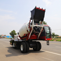 Camion malaxeur à béton autochargeur 4x4 de 2,6 m³, malaxeur mobile, malaxeur à béton portable avec pelle de chargement pour travaux en verger