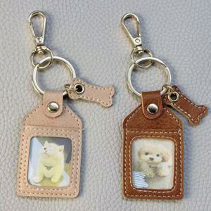 Llavero de Cuero PU Estilo Vintage con Marco para Fotos de Mascotas, Bonito Soporte para Fotos, Colgante de Moda para Bolsos, para Amantes de las Mascotas - Product Image 1
