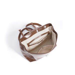 Maletín para Portátil de Cuero Genuino Personalizado para Mujer, con Acabado Crazy Horse, Cierre de Botón, Estilo Moderno - Product Image 3