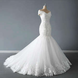 Elegant Off-Shoulder V-Neck <b>Wedding</b> <b>Dress</b> for Summer New Arrival European American Style Modern Floral Crystal Ruffle - Product Image 3