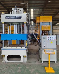 Presse hydraulique à quatre colonnes 250T, nouvelle, contrôlée par PLC, avec pompe à engrenages, moteur, roulement pour produits en poudre de blocs de <span class=keywords><strong>sel</strong></span>, Taili Y32 - Product Image 2