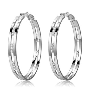 Boucles d'oreilles créoles de luxe en or massif 18 carats avec sertissage de strass en cristal pour femme, à porter au quotidien - Product Image 6