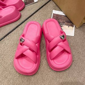 รองเท้าแตะผ้าฝ้ายสำหรับใช้ในบ้านแบบปิดนิ้วเท้า คลาสสิก กันลื่น พื้นนุ่ม ระบายอากาศ ป้องกันกลิ่น อุ่นสบาย เหมาะสำหรับฤดูหนาว - Product Image 6