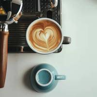 Logo personnalisé Tasses à café en céramique de style américain Art avec soucoupe 250ml Ensemble de tasses à thé Latte Cappuccino