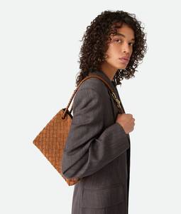 Montre mécanique de luxe pour homme, motif en treillis de diamants, bracelet en cuir véritable, fermeture ouverte, modèle étanche de qualité supérieure, BV Italie - Product Image 1