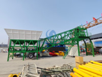 Ligne de production de béton mélangé à l'eau 1m3 2m3 par lot en vente