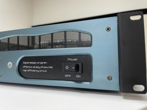 Bán Hàng Nóng 800W RMS 4-Kênh Class D Âm Thanh Khuếch Đại Công Suất Bán Sỉ 8Ω/4Ω Trở Kháng Vỏ Kim Loại Chất Lượng Cao 2U Loa - Product Image 4