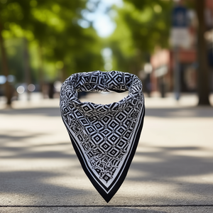 Sciarpa triangolare multiuso a quadri floreali 60x135cm 36G per donna, accessorio moda - Product Image 2