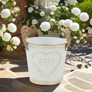 Seau en métal rustique avec citation 'Love' poignées de ficelle Style ferme sol table déco décoration de la maison jardinière et conteneur - Product Image 2
