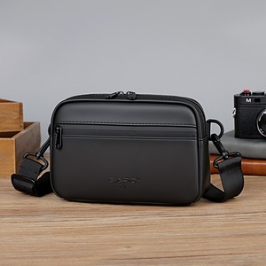 Sac bandoulière homme en cuir PU vintage, léger, avec fermeture éclair et logo embossé, idéal pour toutes les saisons et usage quotidien – Grande Vente - Product Image 3