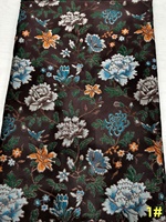 Tissu brocart dobby léger en polyester métallisé double face 190 g/m² pour robes et vêtements