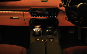 Difusor de <span class=keywords><strong>Perfume</strong></span> para Auto Carmate 2026, Lujoso e Inteligente, de Resina, 7ml, Recargable por USB, Aroma Duradero, Fragancia Personalizada 32 - Product Image 4