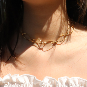 Moonfish — collier ras du cou en acier inoxydable pour femmes, chaîne à maillons ovales, plaqué or, simple, 316L, en Stock - Product Image 3