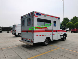 <span class=keywords><strong>Ambulancia</strong></span> <span class=keywords><strong>de</strong></span> Rescate <span class=keywords><strong>de</strong></span> Emergencia Estilo Americano con Cabina Cuadrada y Equipo Médico Completo - Product Image 4