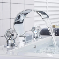 De luxe Cascade Double Cristal Poignée Or Baignoire robinet pont monté trois trou 3 pièce large angle De Bain baignoire Robinets ensemble