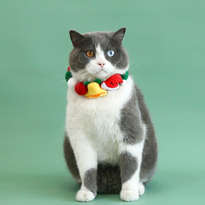 Collar de algodón para mascotas <span class=keywords><strong>2026</strong></span>, de tela de felpa, con campana, gorro de árbol de Navidad, babero colorido para gatos y perros, cadena decorativa, para todas las estaciones y festividades - Product Image 3