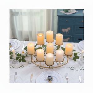 Candelabros altos de latón y aluminio hechos a mano de alta calidad, excelente acabado para decoraciones para fiestas de compromiso, Material Acrílico - Product Image 1