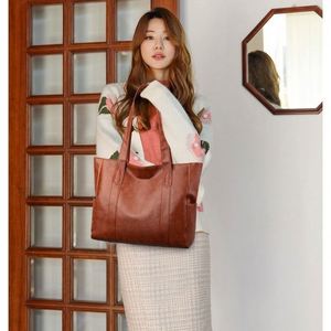 Bolso de Hombro Versátil de Gran Capacidad, Bolso Tote de Cuero Suave Vintage para el Trabajo y las Compras, Bolso Minimalista con Bolsillos Laterales - Product Image 2