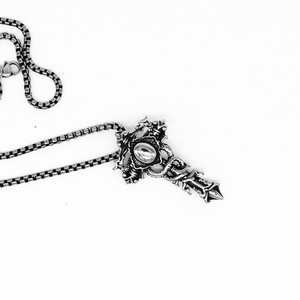 Yunnique – collier avec pendentif clé en acier inoxydable, design croix, serti de pierres, bijoux cadeau, style rétro européen et américain - Product Image 5