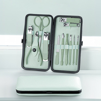 Kit de Soins des Ongles Professionnel en Acier Inoxydable – Coupe-Ongles, Polissage, 18/12/10/8 Pièces – Ensemble de Toilettage Portable et Durable Vert