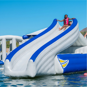 Nouveauté : Toboggan aquatique gonflable et structure d'escalade pour lacs et piscines - Product Image 1