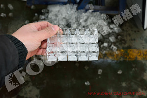 Cómo funciona uso comercial planta de fabrica de hielo <span class=keywords><strong>en</strong></span> cubitos FIM-320G? - Product Image 2