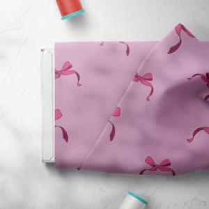 Échantillon Gratuit Tissu Léger en Coton 80s 100% Biologique Imprimé Numérique avec Motif Nœuds Roses et Rubans pour Robes Chemises Sacs - Product Image 4
