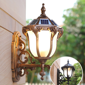 Lampe murale extérieure solaire LED blanc chaud 2700K en alliage d'aluminium, étanche, pour jardin, montage mural, garantie 10 ans, dimmable - Product Image 1